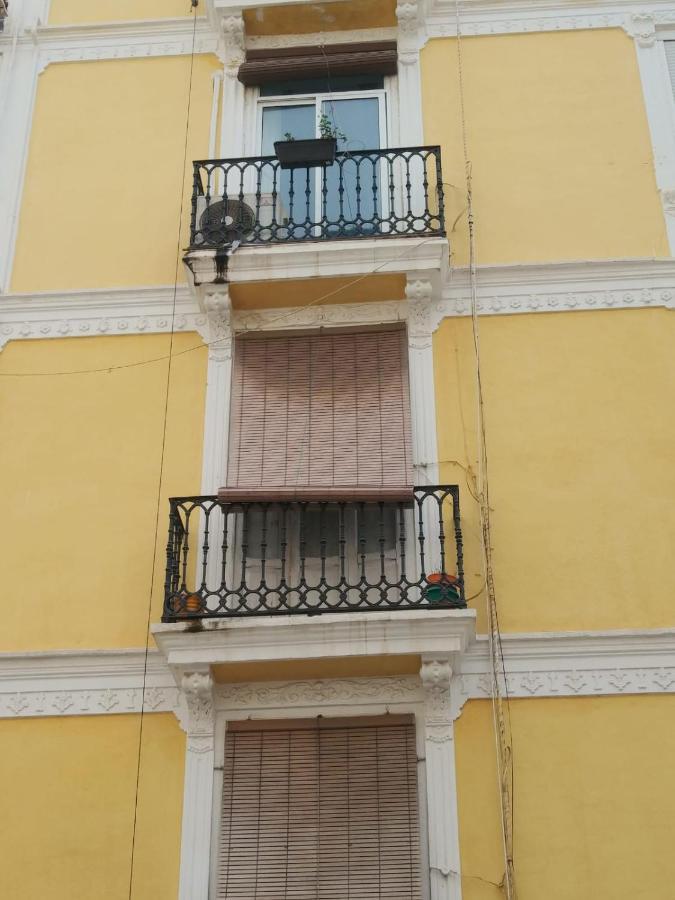 Beams & Bricks Appartement Valencia Buitenkant foto